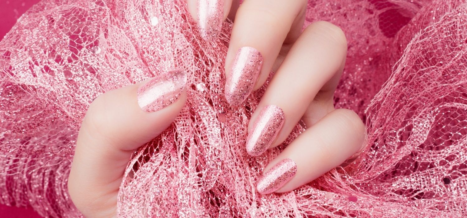 how-to-apply-glitter-to-nails-all-the-secrets-meteorbeauty